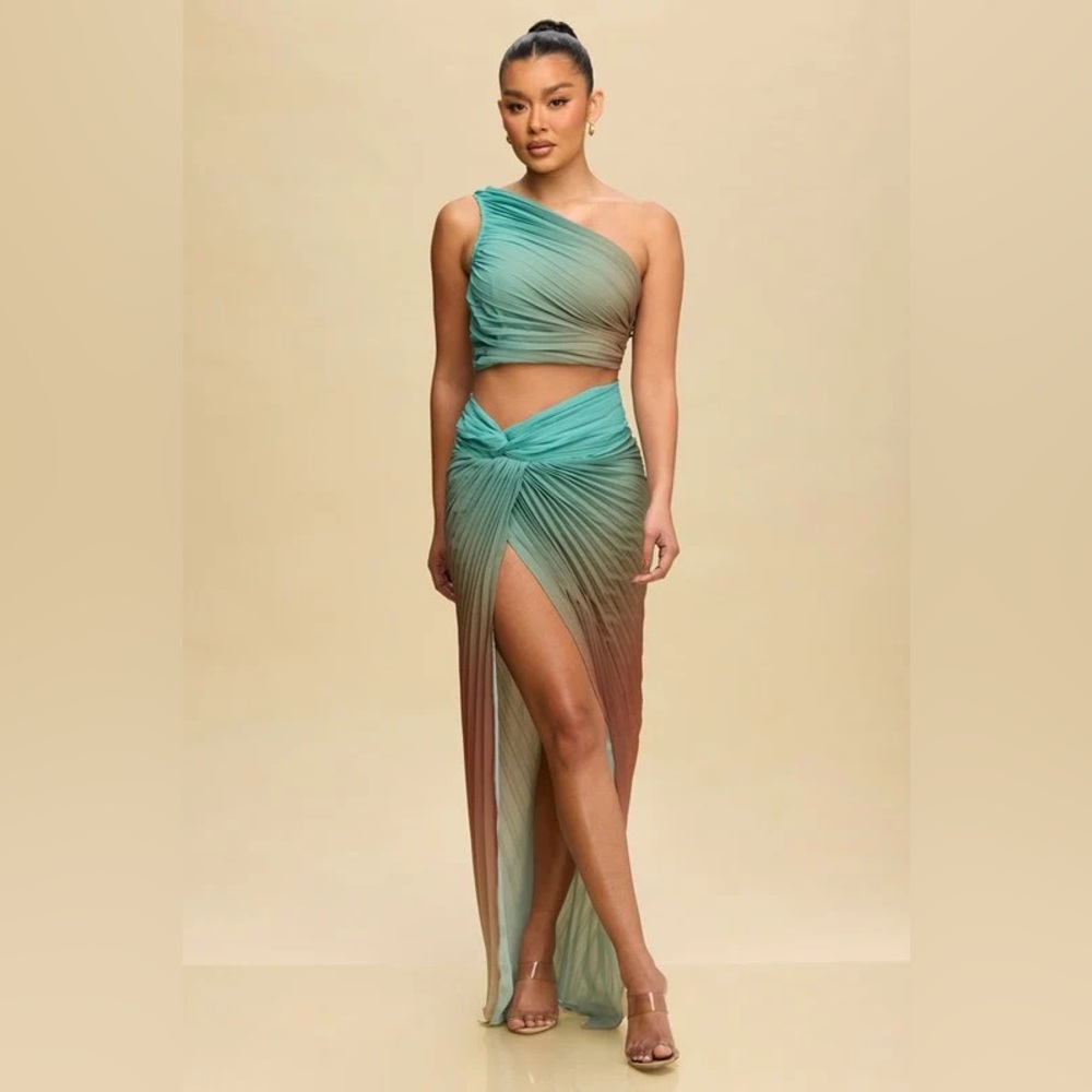 Luxxel Teal to Rust Ombre One-Shoulder Ruched Skirt Set